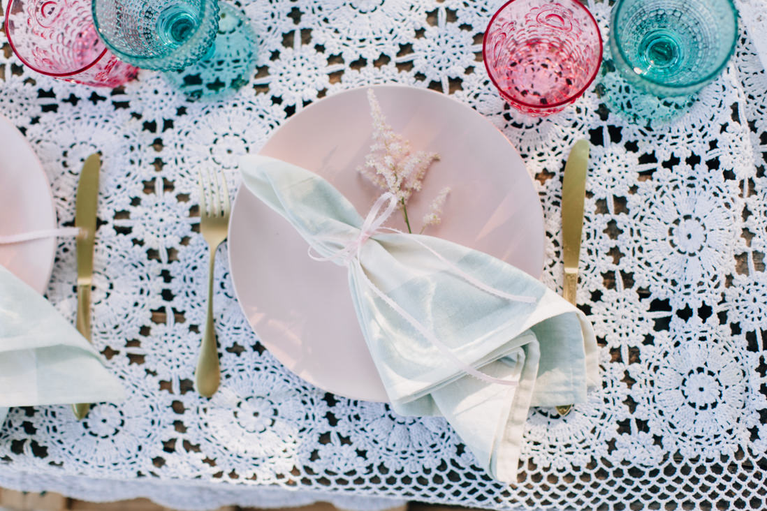 pastel themed spring picnic elopement inspiration | eightyfifth street photography