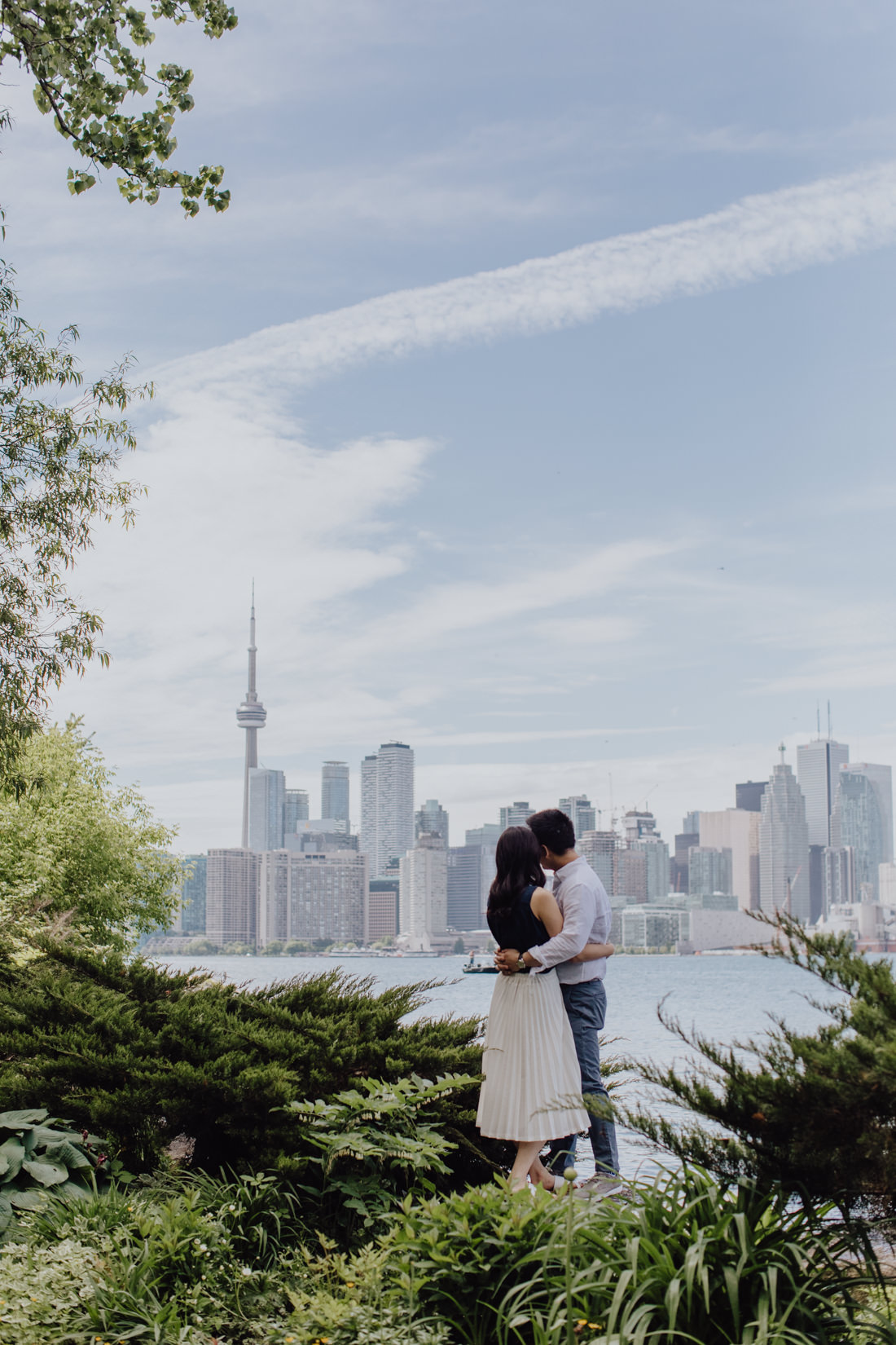 Best location for views of Toronto Skyline | Wards Island Engagement | Toronto Wedding Photographer | EightyFifth Street Photography